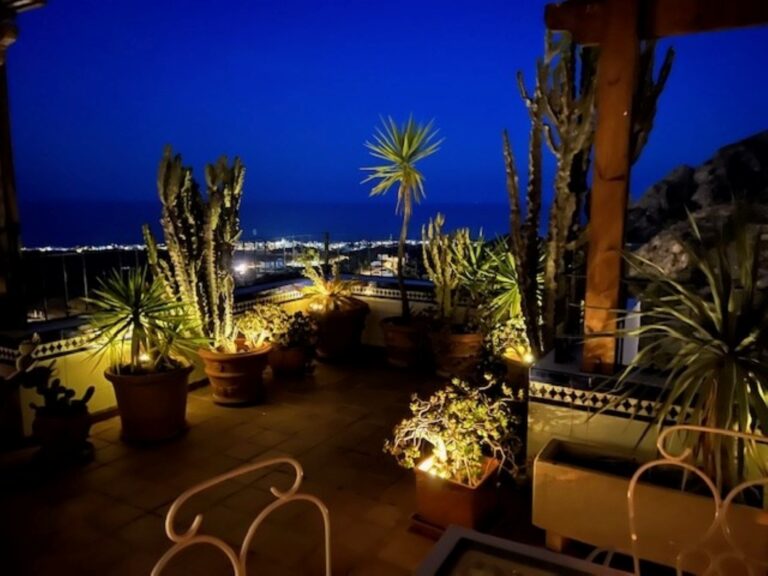 Vista noche terraza 2