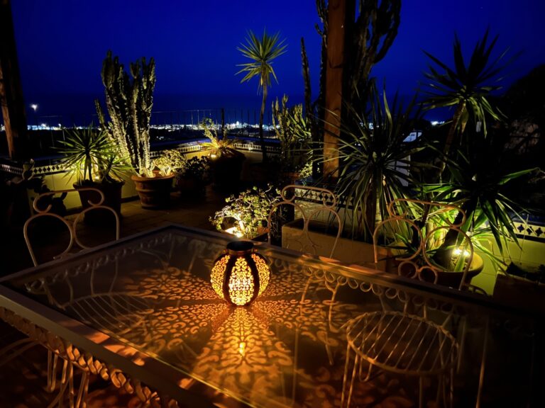 Vista noche terraza